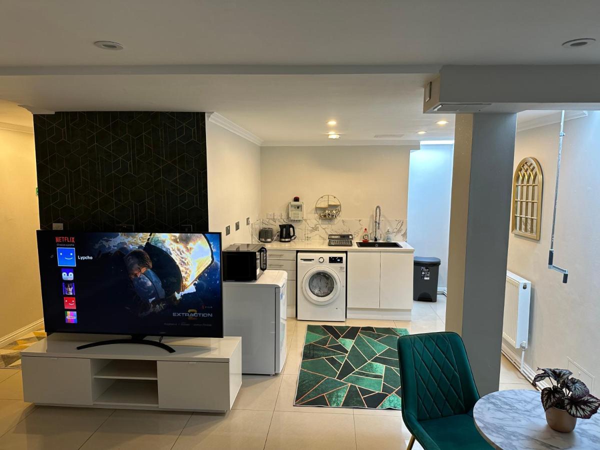 Luxury Studio Apartment Harrow on the Hill Exteriér fotografie