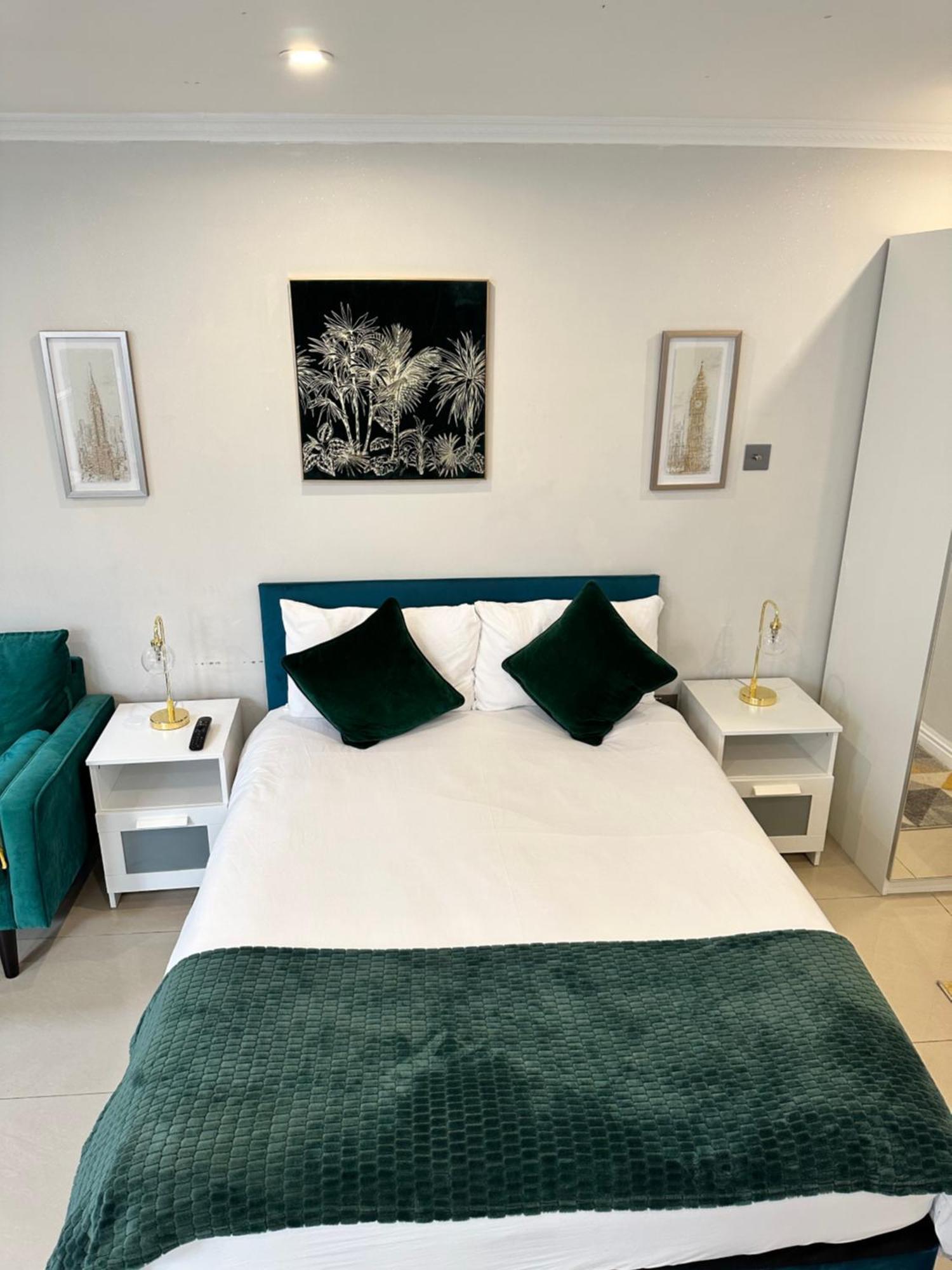 Luxury Studio Apartment Harrow on the Hill Exteriér fotografie