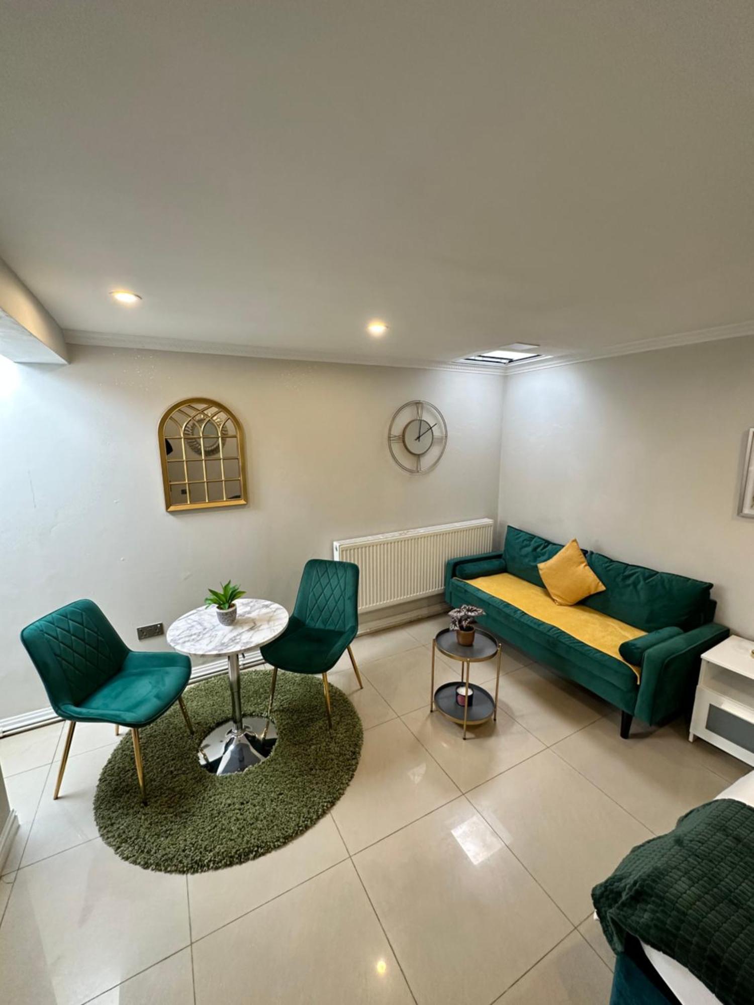 Luxury Studio Apartment Harrow on the Hill Exteriér fotografie