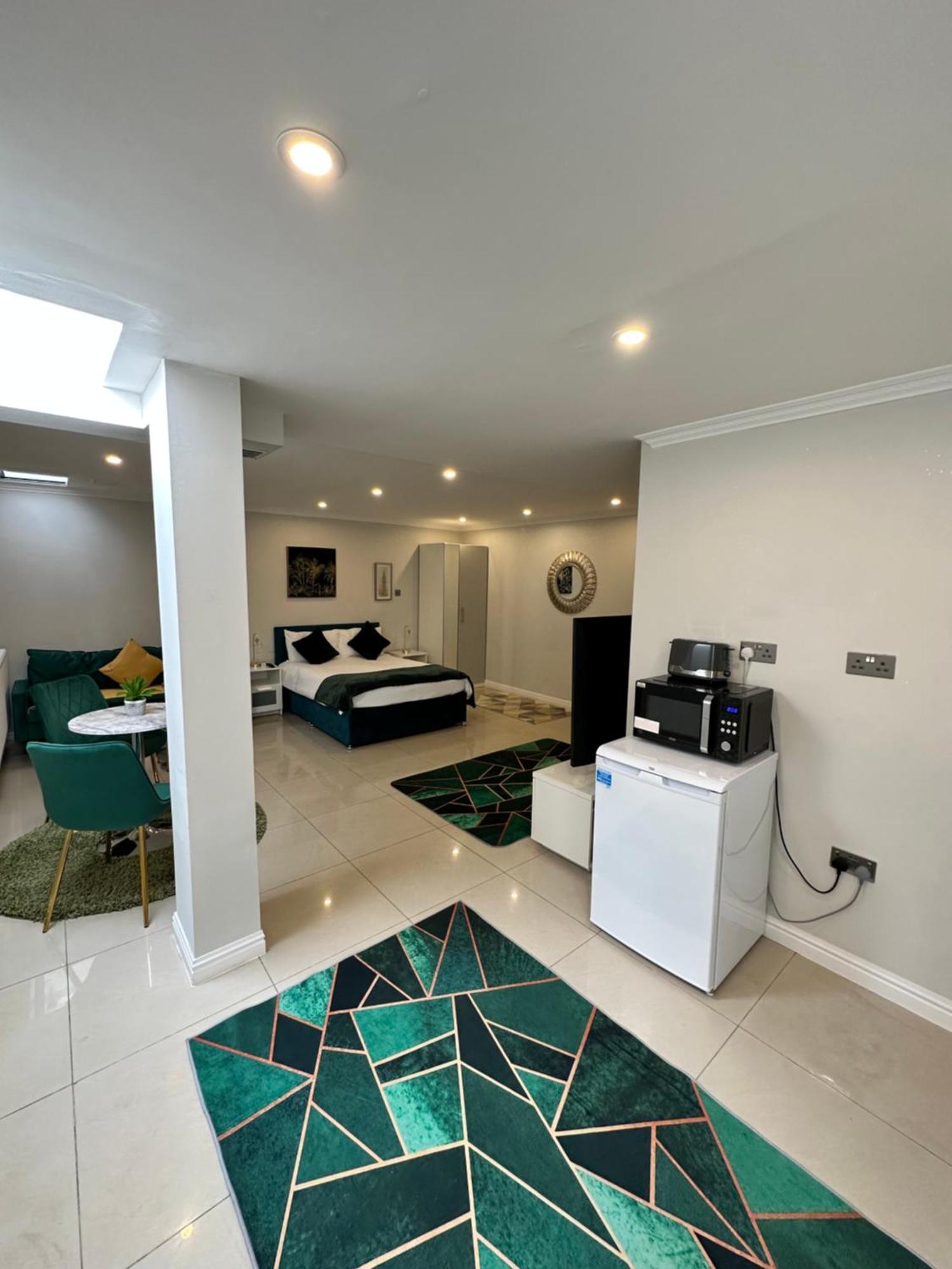 Luxury Studio Apartment Harrow on the Hill Exteriér fotografie