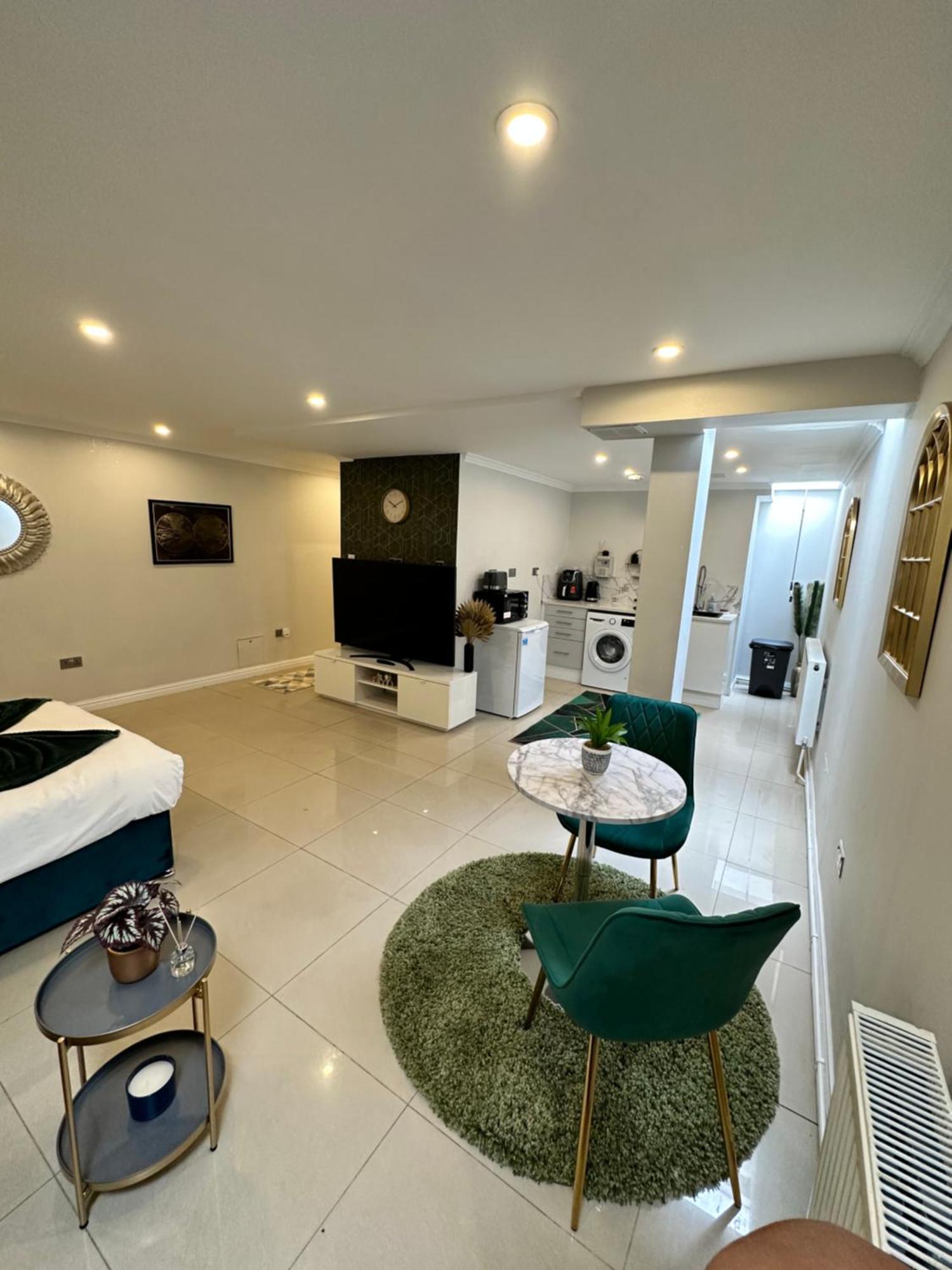 Luxury Studio Apartment Harrow on the Hill Exteriér fotografie