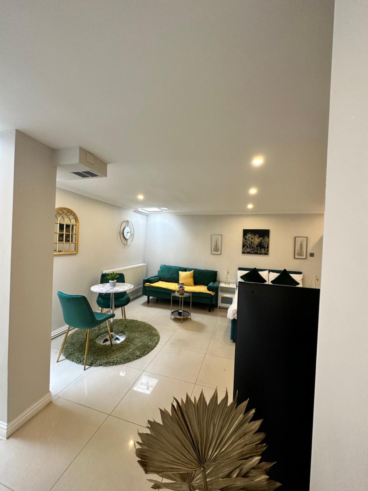 Luxury Studio Apartment Harrow on the Hill Exteriér fotografie