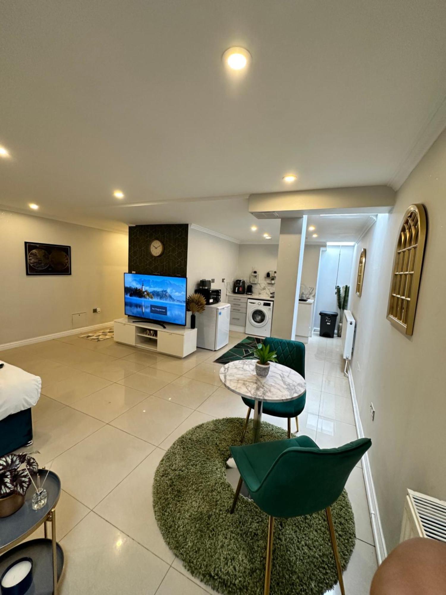 Luxury Studio Apartment Harrow on the Hill Exteriér fotografie