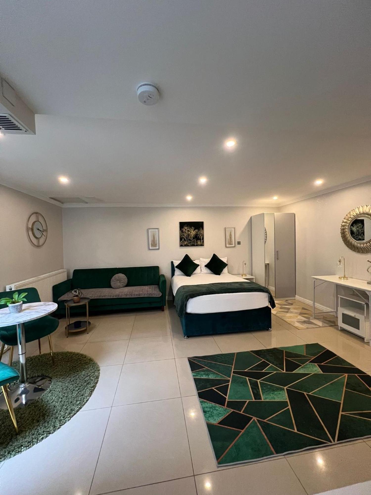 Luxury Studio Apartment Harrow on the Hill Exteriér fotografie